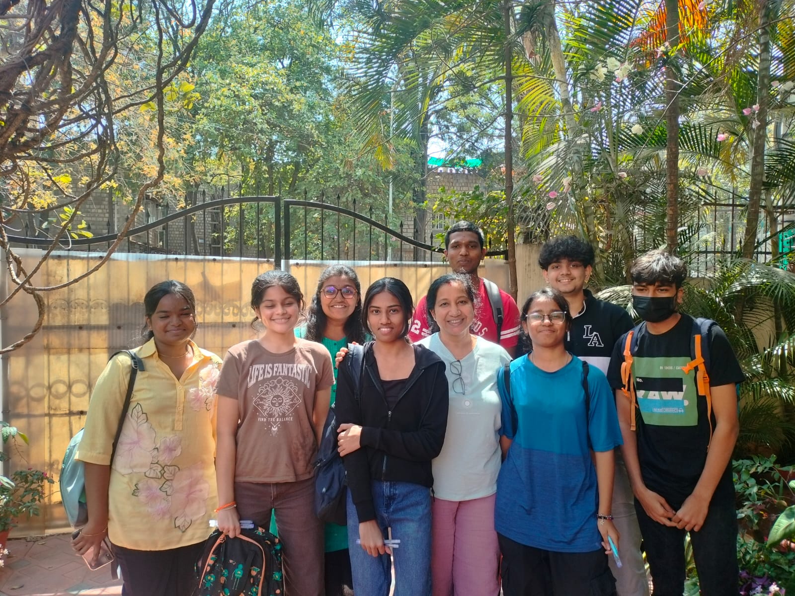 Hindi tuition batch photo 4