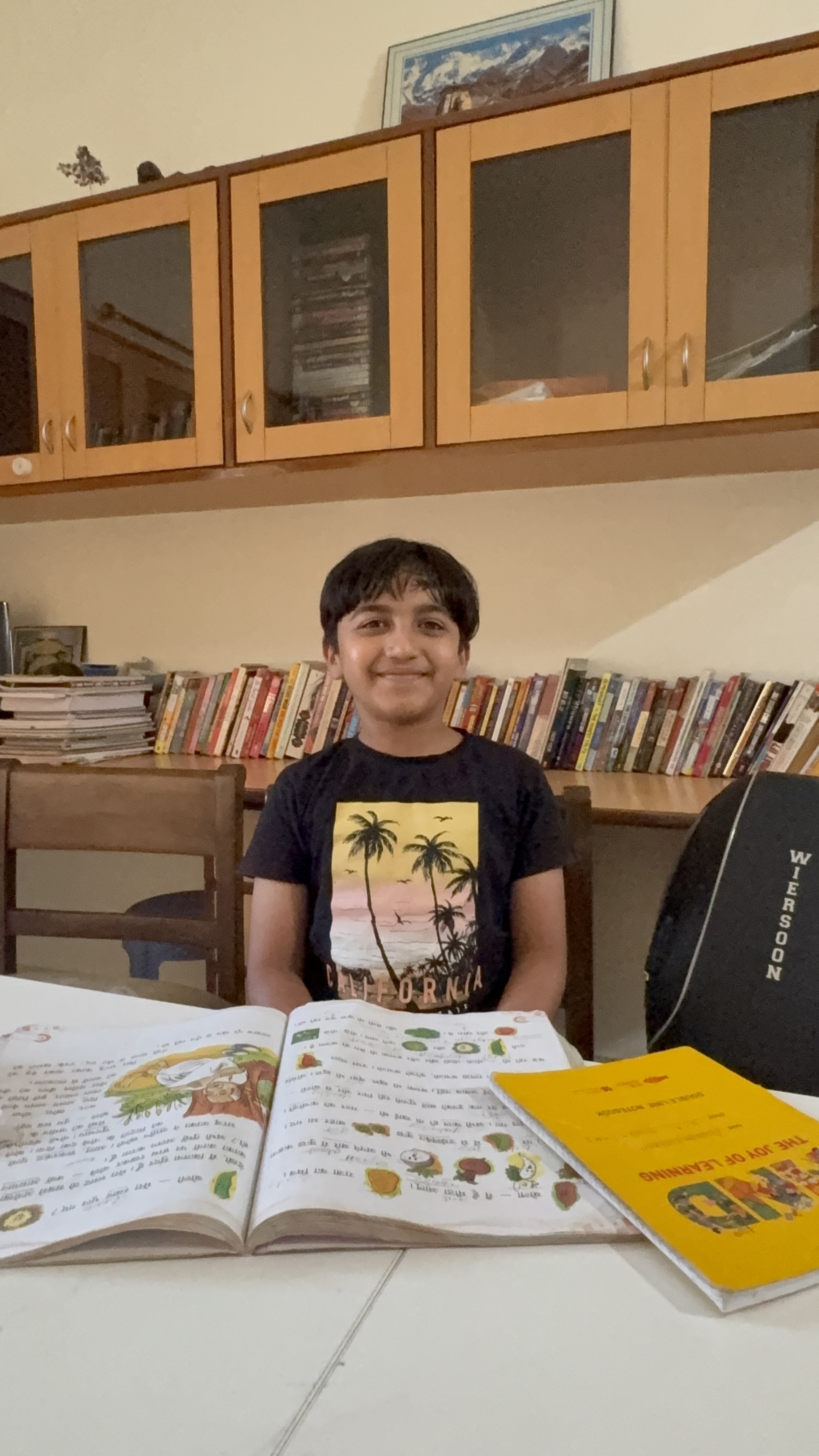 Hindi tuition batch photo 7